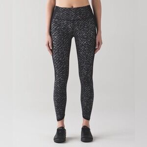 Lululemon Featherlight Tight Iridescent Multi Black / Black Size 10